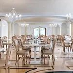 Nicolaus Prime Il Gabbiano بولسانو