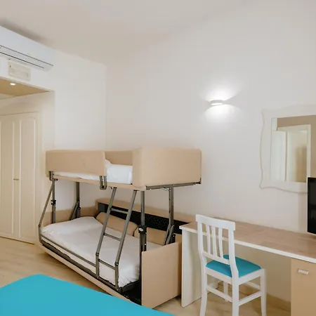 Nicolaus Prime Il Gabbiano Hotel Pulsano