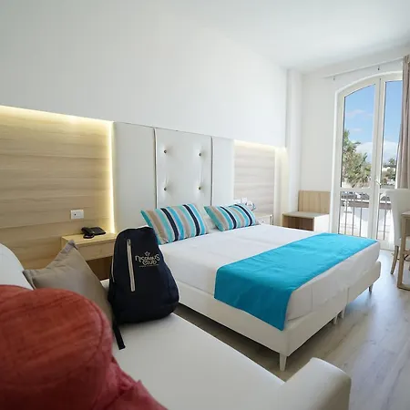 מלון Nicolaus Prime Il Gabbiano 4*